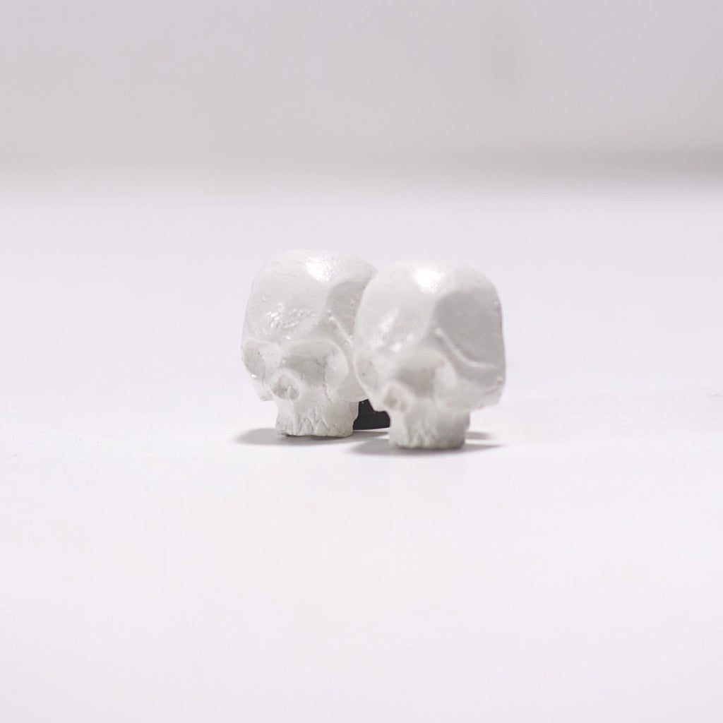 skull pin