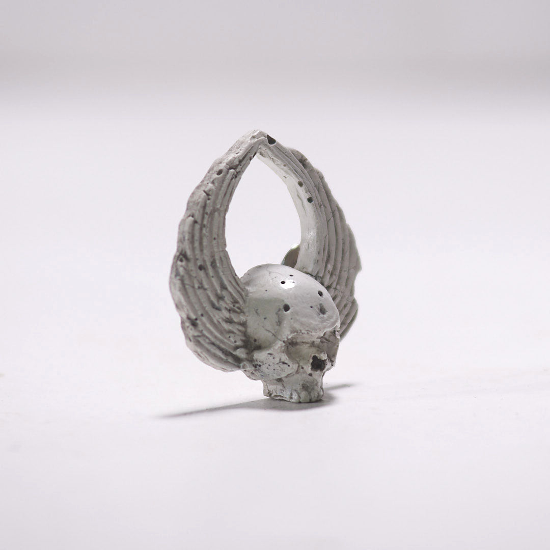 winged skull pin
