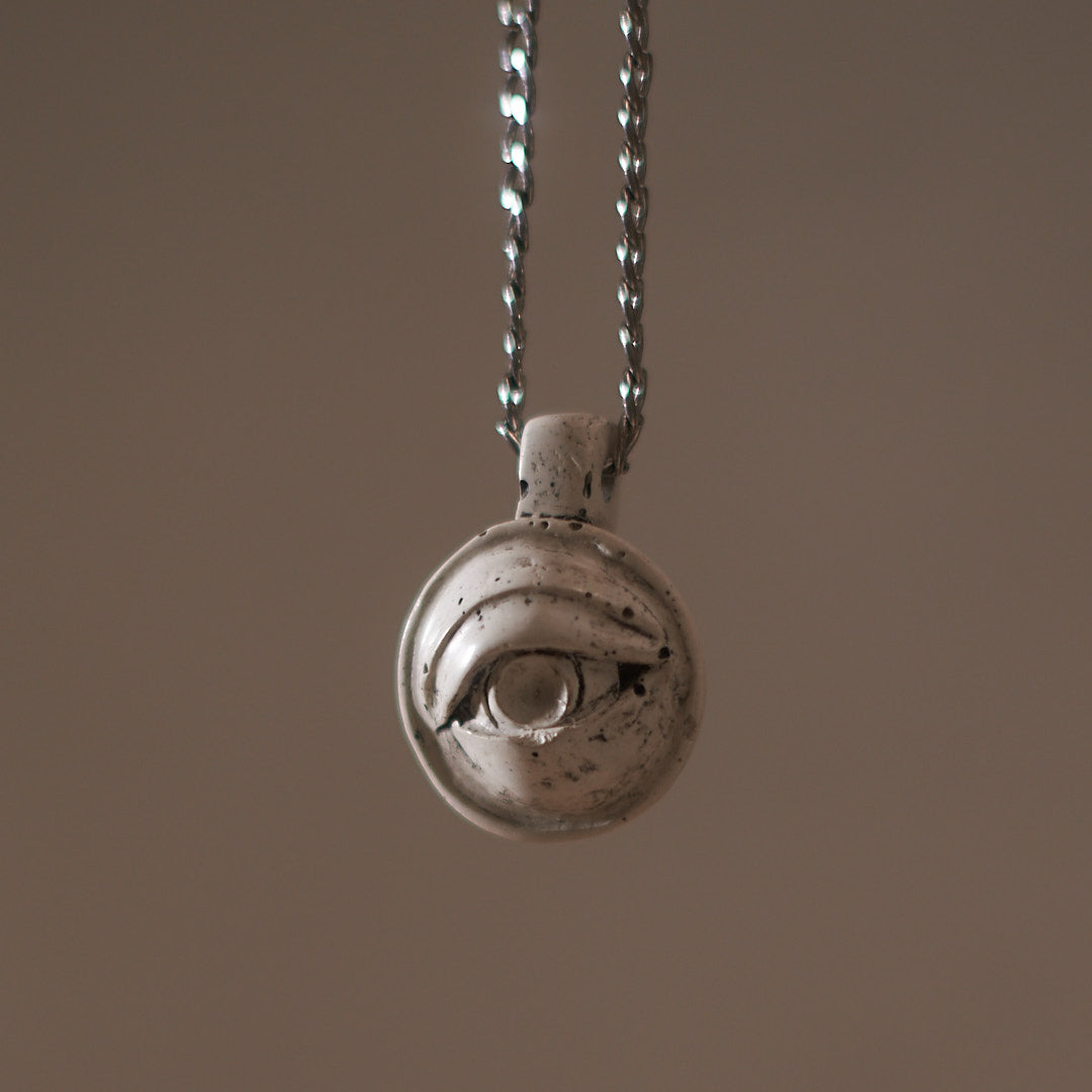 omen eye pendant silver steel chain