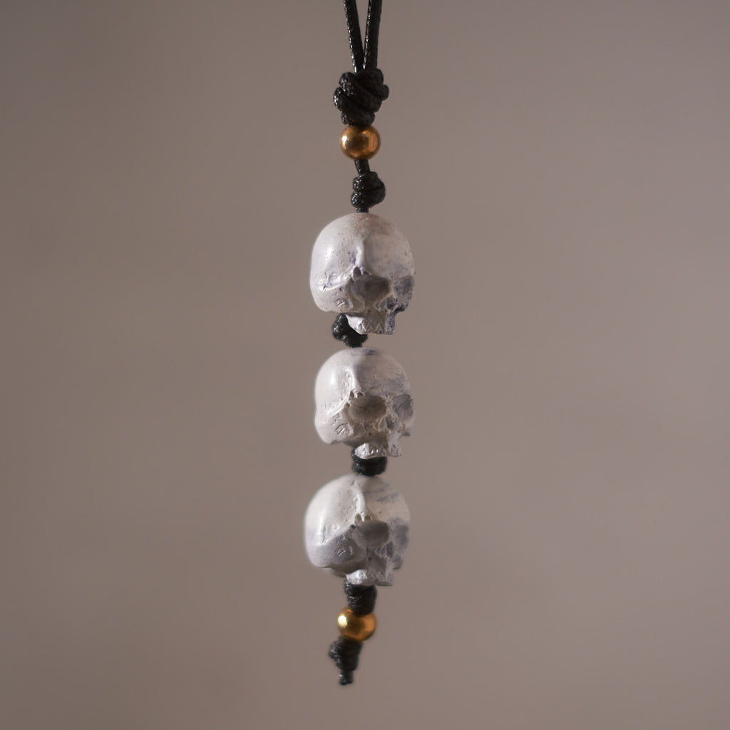 skull pendant, skull necklace, skull jewelry, craneum, calavera, collar calavera, hanging skull