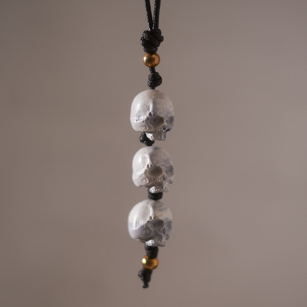 skull pendant, skull necklace, skull jewelry, craneum, calavera, collar calavera, hanging skull